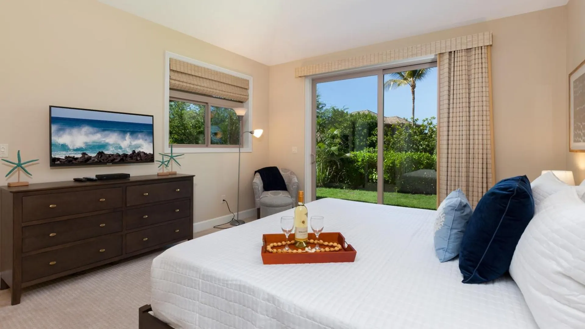 Holiday home Dolphin Hale Inviting Kamilo 3Br Home With Private Beach Club Waikoloa United States